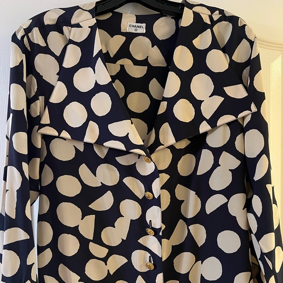 2PC Set CHANEL blouse & skirt set! Gorgeous - Picture 10 of 16